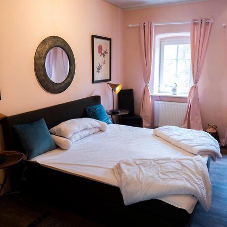 Hotel Und Restaurant Halbinsel Blieskastel Exteriér fotografie